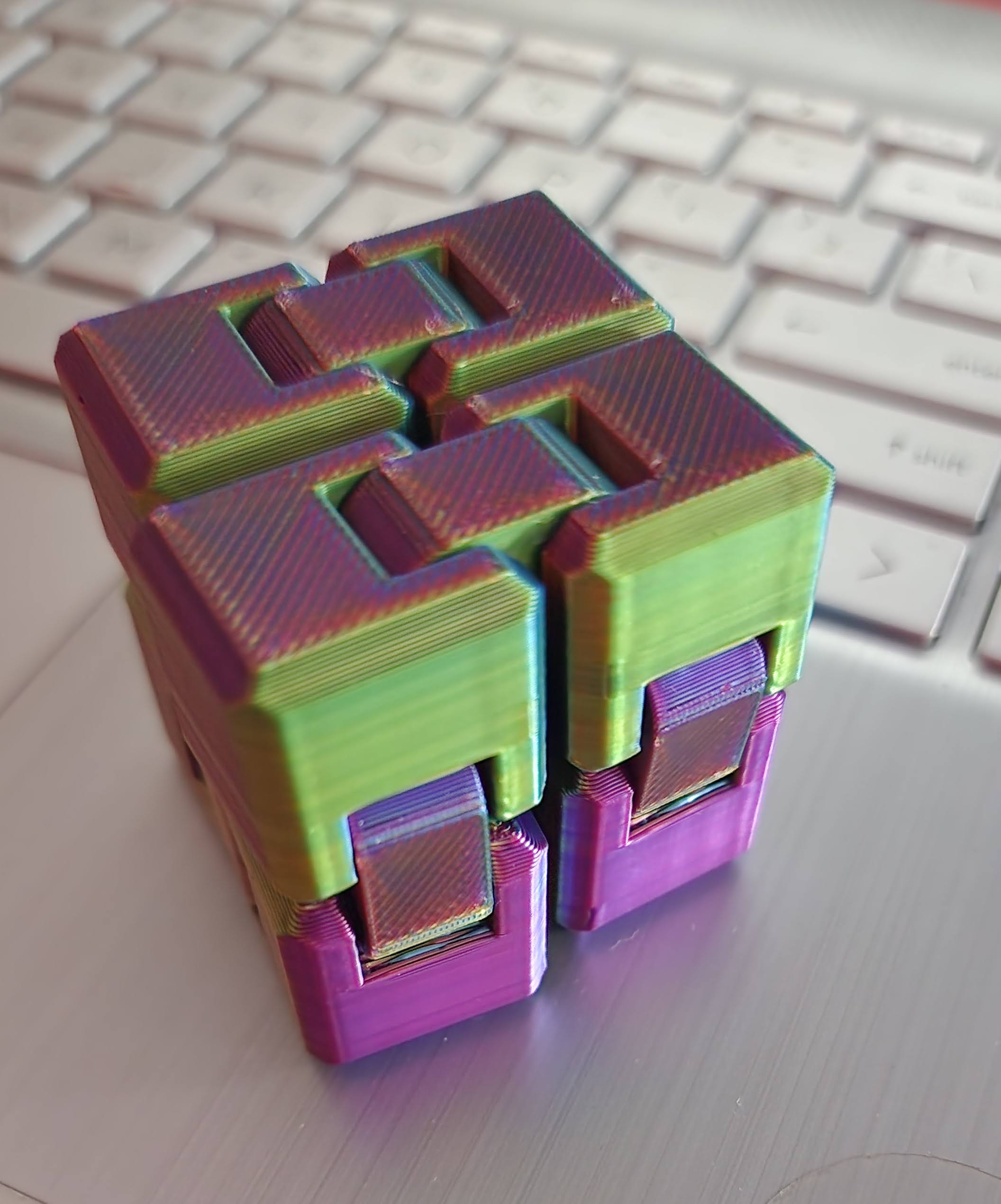 Fidget Toy - Endless Cubes 001