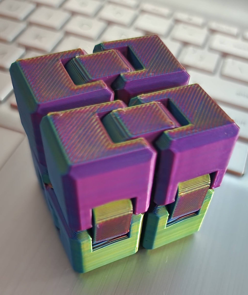 Fidget Toy - Endless Cubes 001