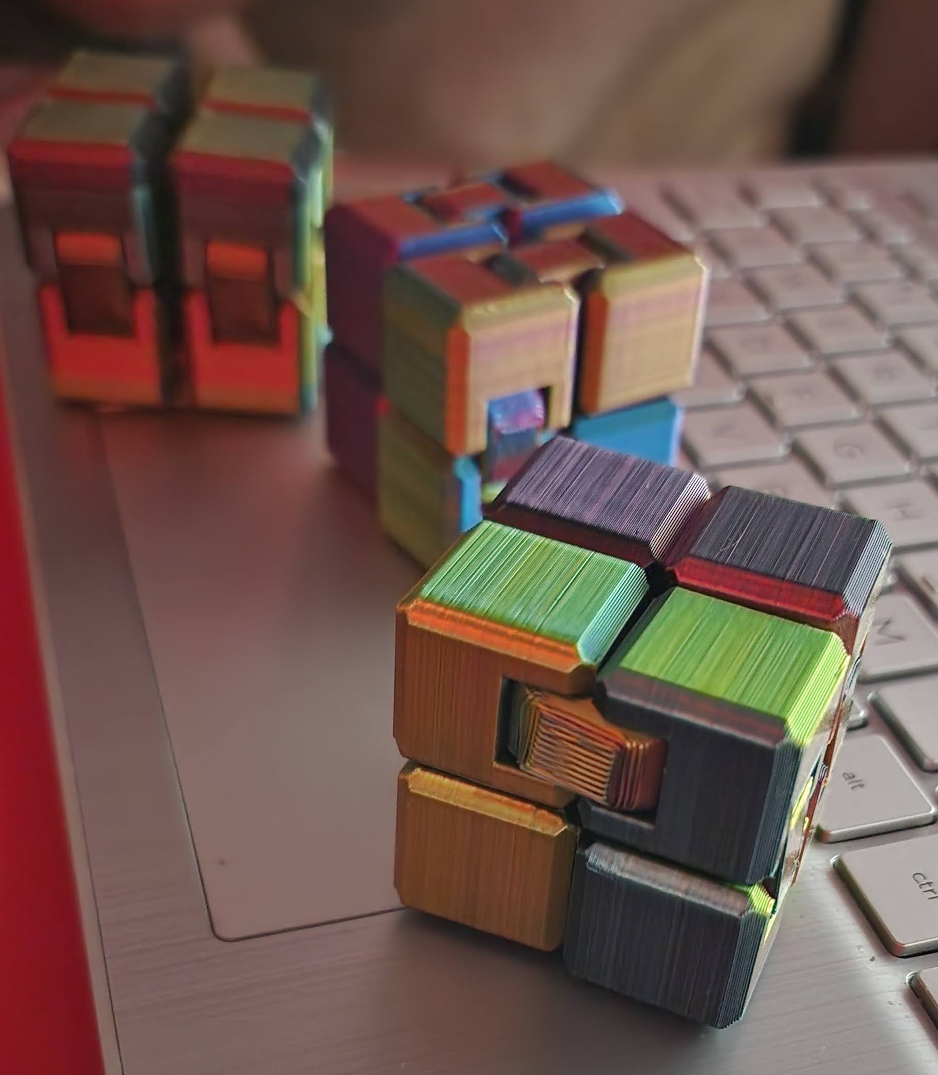 Fidget Toy - Endless Cubes 001