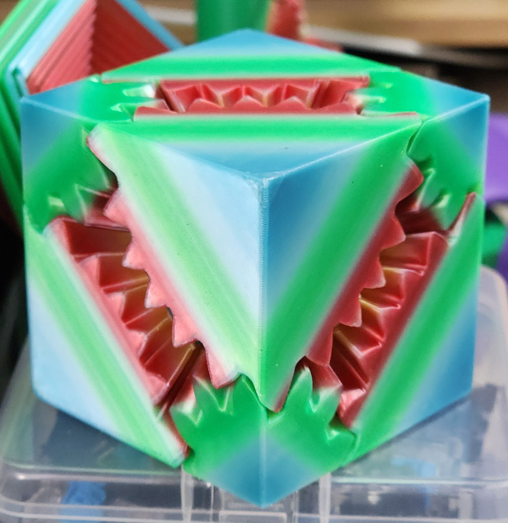 Fidget Toy - Gear Cube - Green.Brown 001